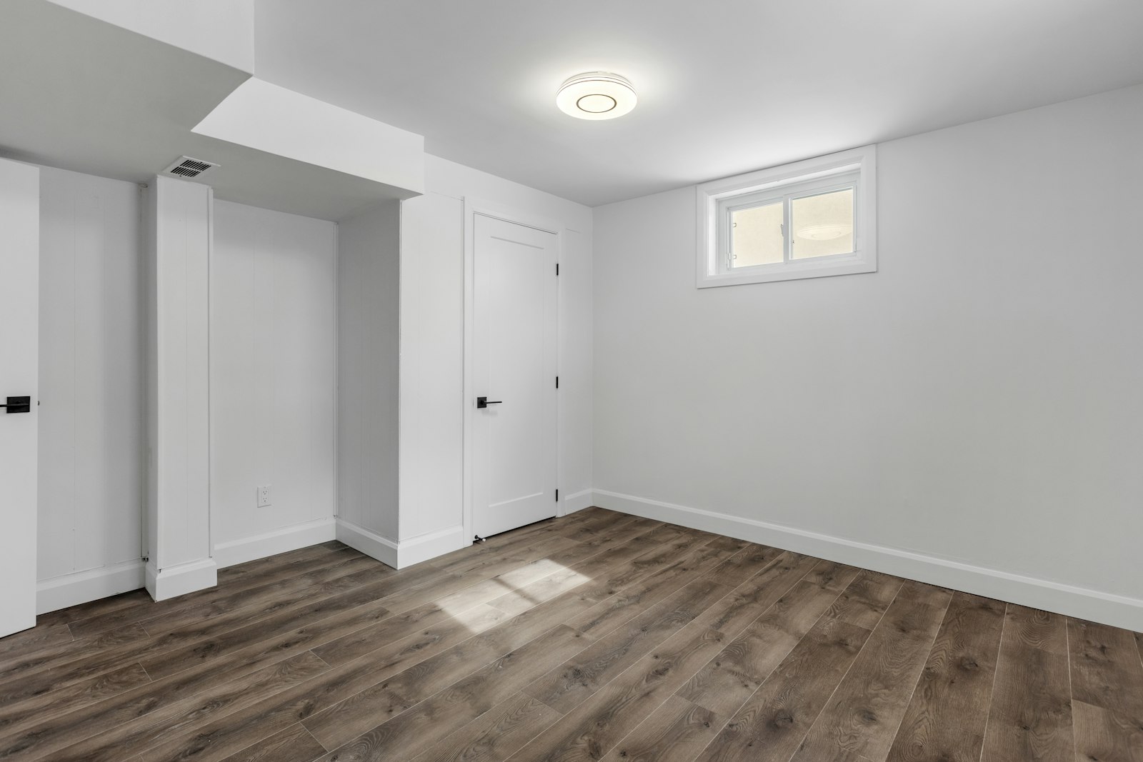 Bagno 7 m² in condominio anni '60 — intervento senza modifica degli impianti